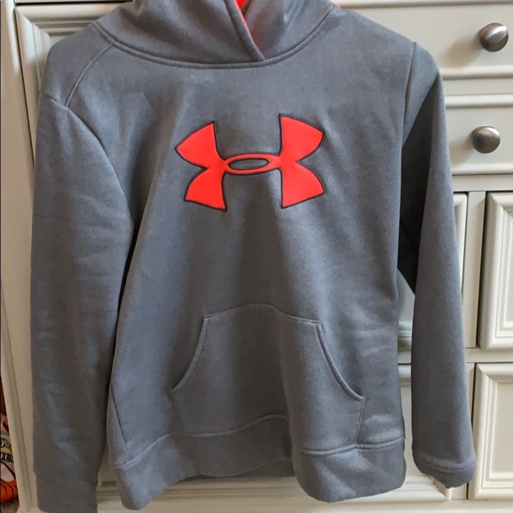 Under Armour Sweatshirt